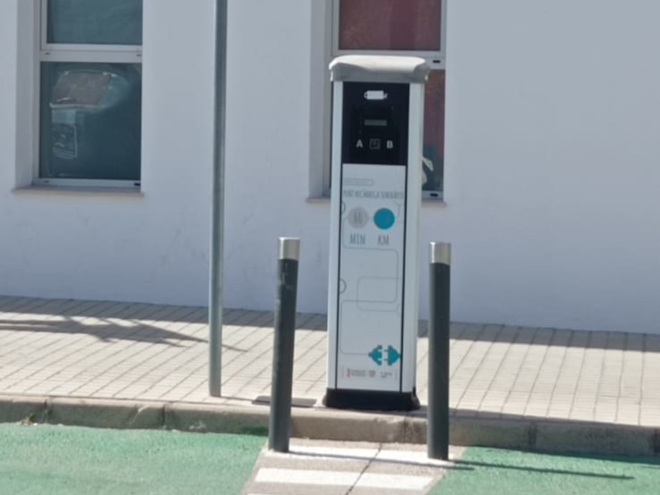 FOTOGRAFIA_2_PUNTO_DE_RECARGA_modi.jpg